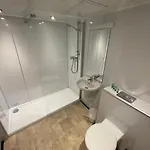 The George Hotel