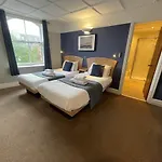 The George 3*