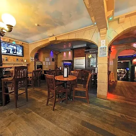 The George 3*