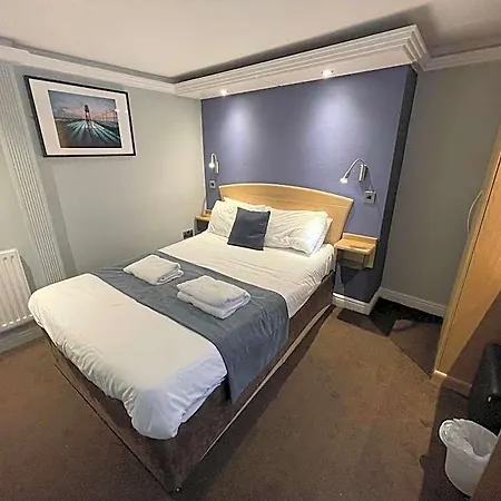 Szálloda The George 3*