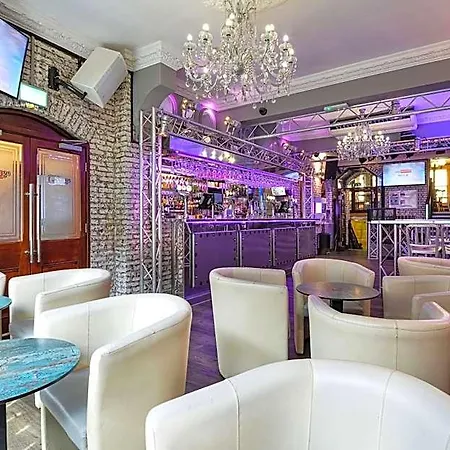 Hotel The George
