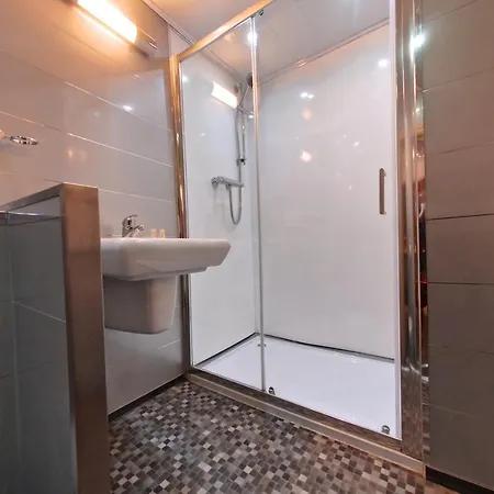 Отель The George